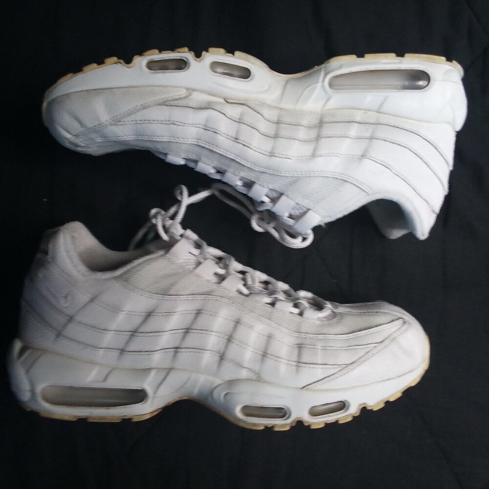 Nike Air Max 95 Essentials Shoes Sneakers 12.5